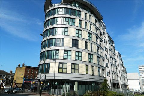 Warneford Court, 10 Mannock Close, London NW9