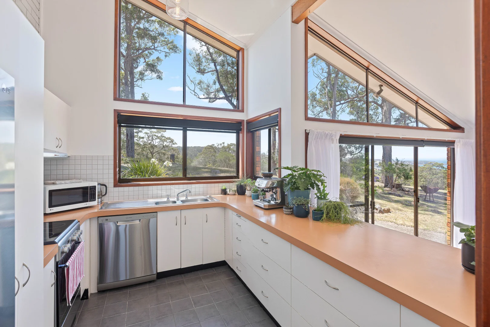 Additional image 8 of 2/17 Acacia Crescent, Tura Beach NSW 2548