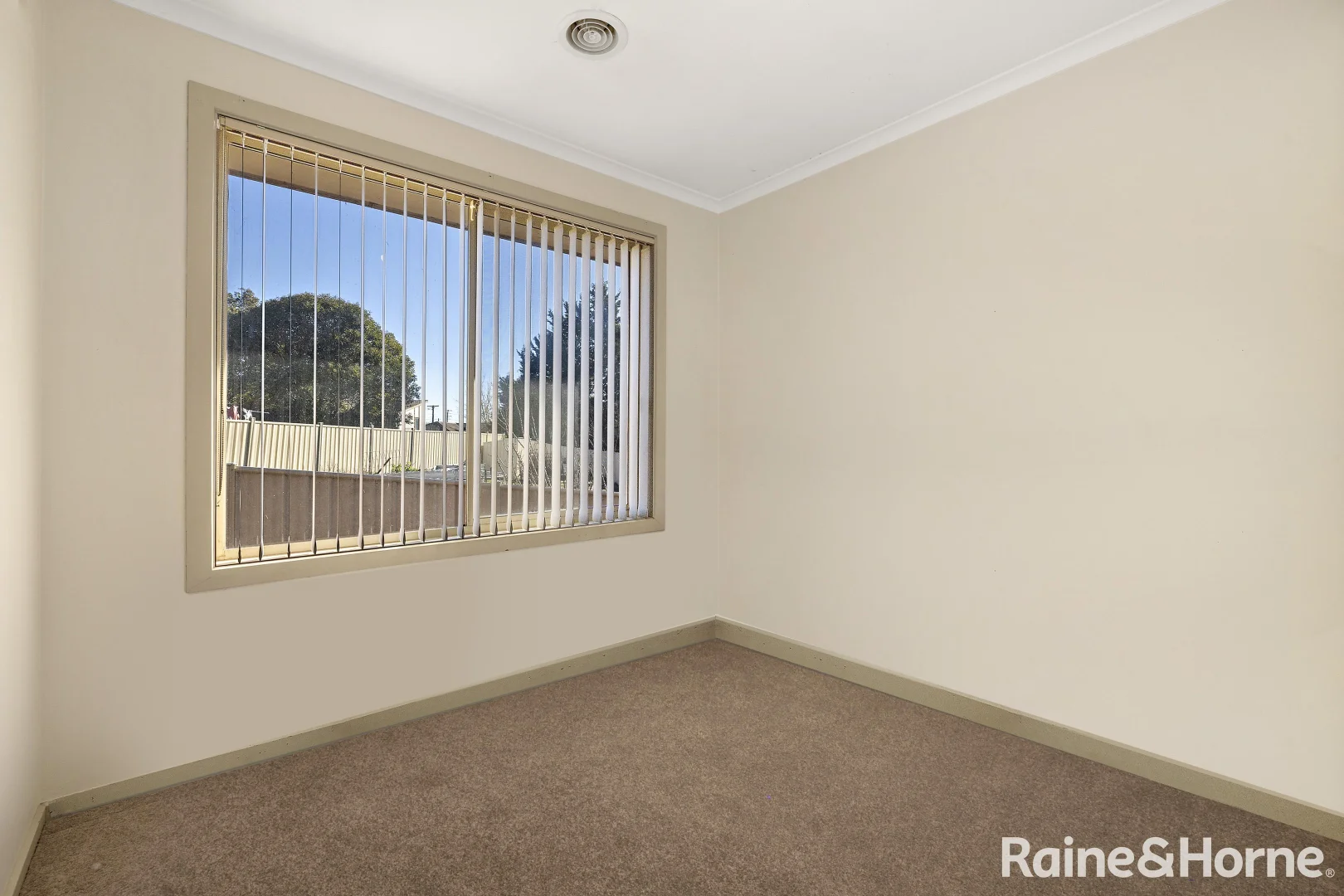 Additional image 15 of 1/15 Mallee Crescent, Queanbeyan NSW 2620