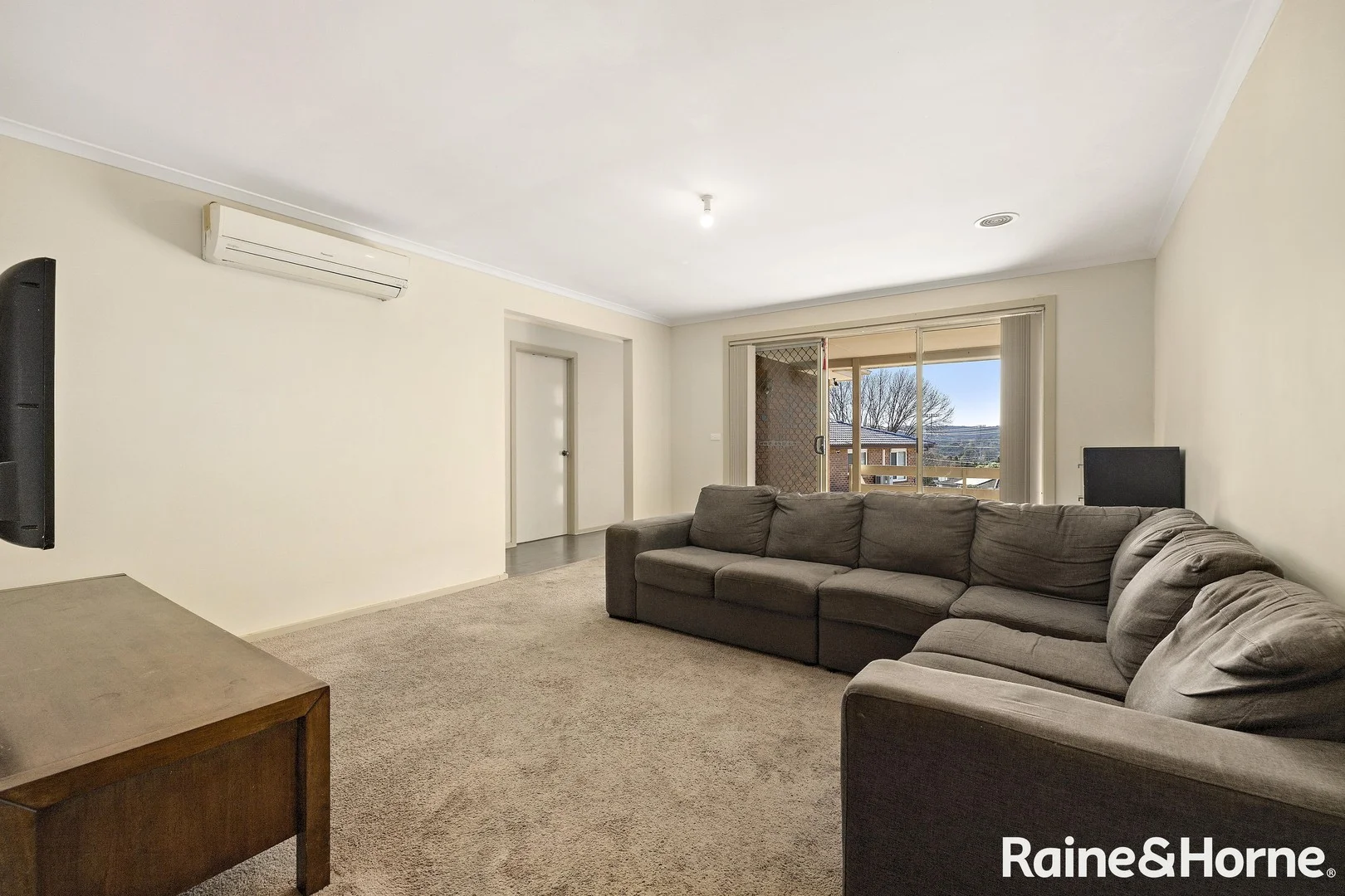 Additional image 3 of 1/15 Mallee Crescent, Queanbeyan NSW 2620