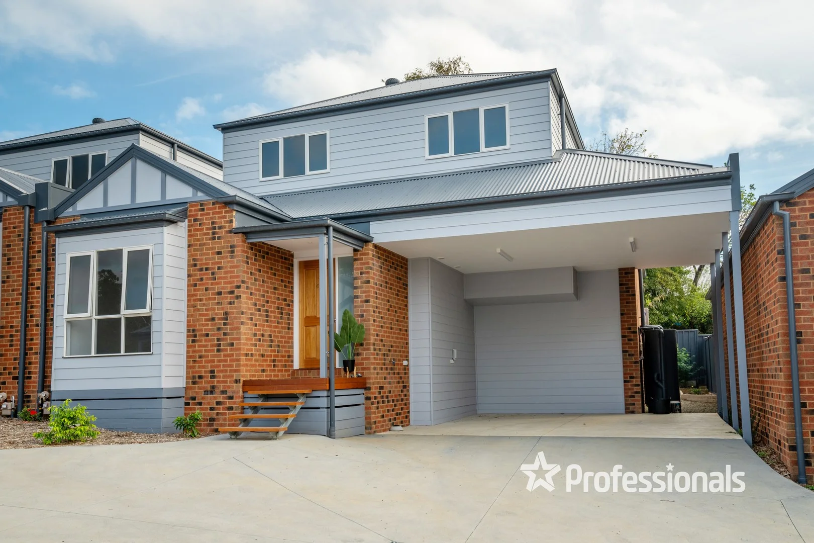 6/2414 Warburton Highway, Yarra Junction VIC 3797