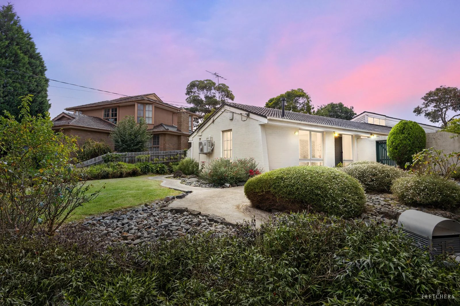 15 Glenora Drive, Vermont VIC 3133