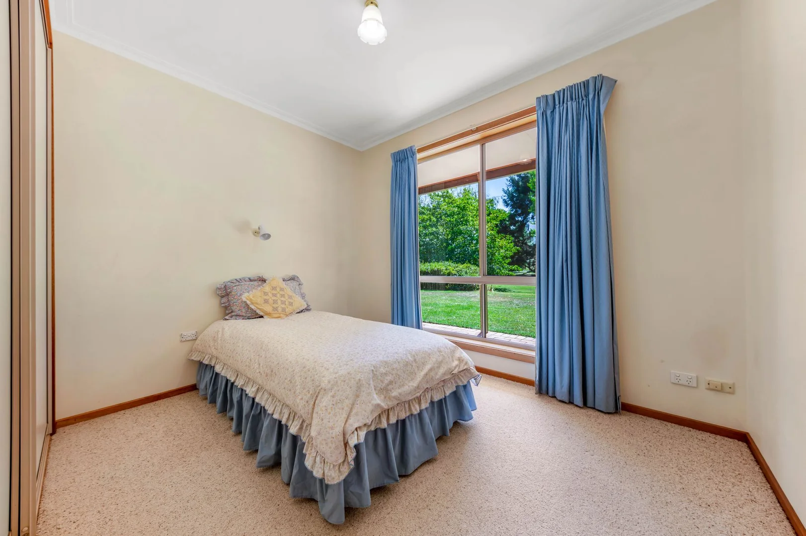 Additional image 17 of 76-78 Station Street, Porepunkah VIC 3740