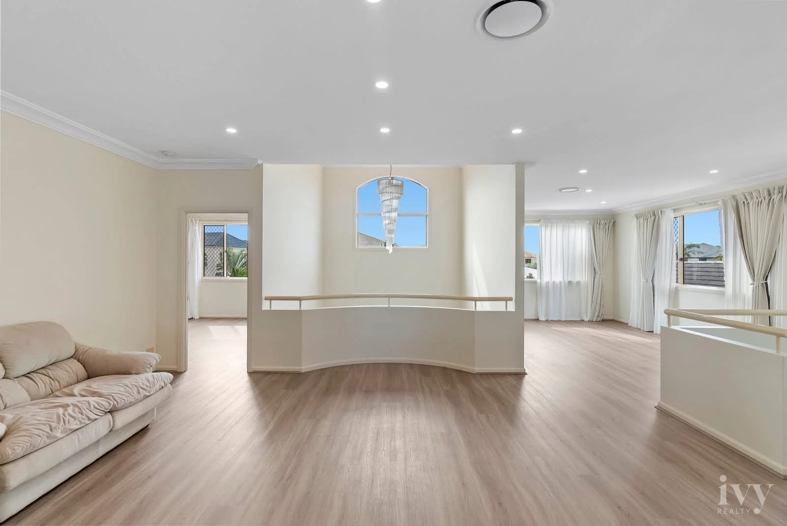 Additional image 6 of 25 King Arthurs Court, Sovereign Islands QLD 4216