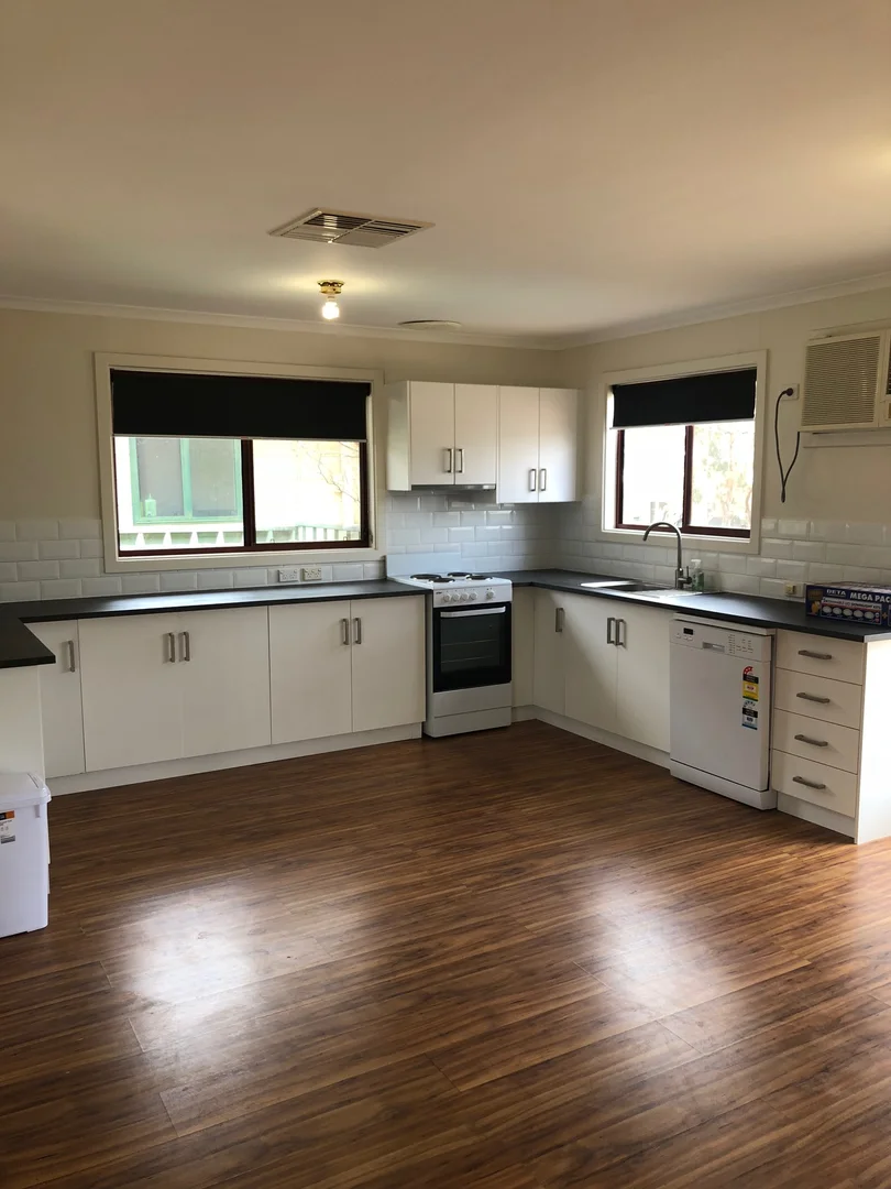 Additional image 4 of 42B Tiliqua Crescent, Roxby Downs SA 5725