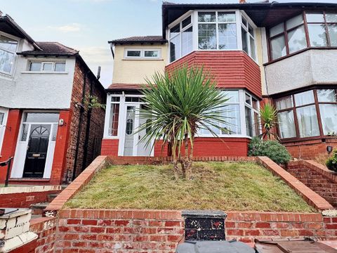 7 Salisbury Drive, Prestwich M25