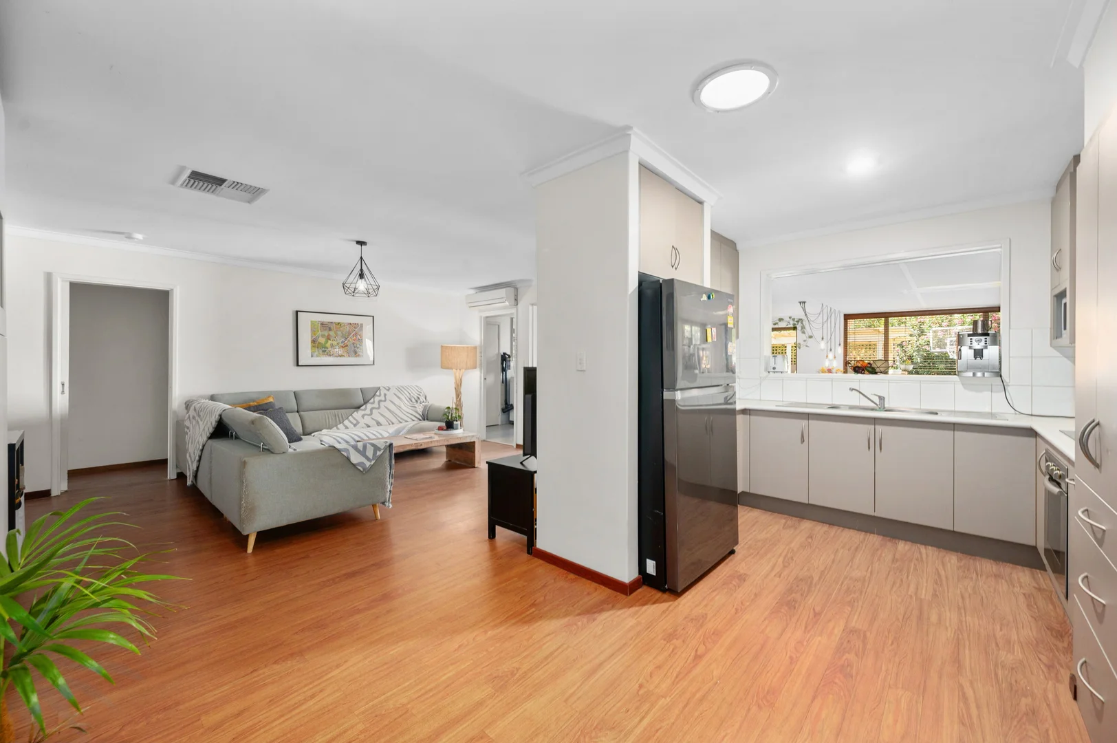 Additional image 15 of 87 Barrington Street, Lake Coogee WA 6166