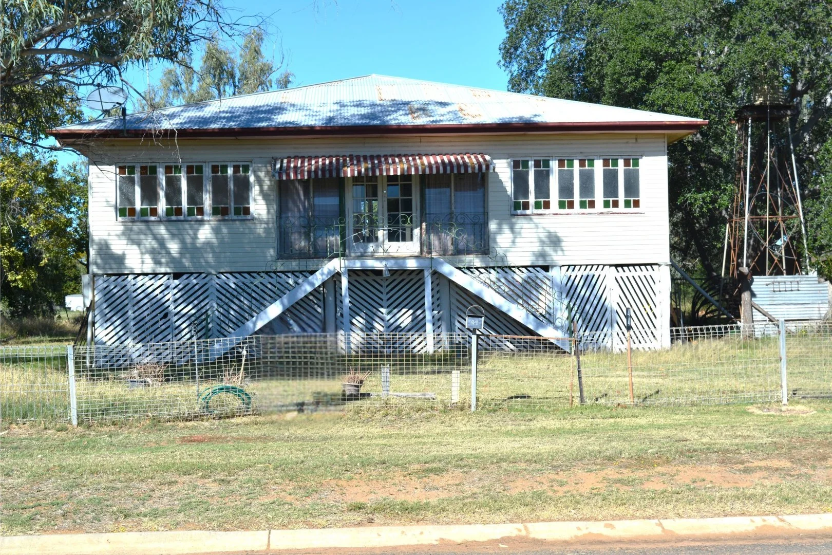 44 Rose Street, Blackall QLD 4472