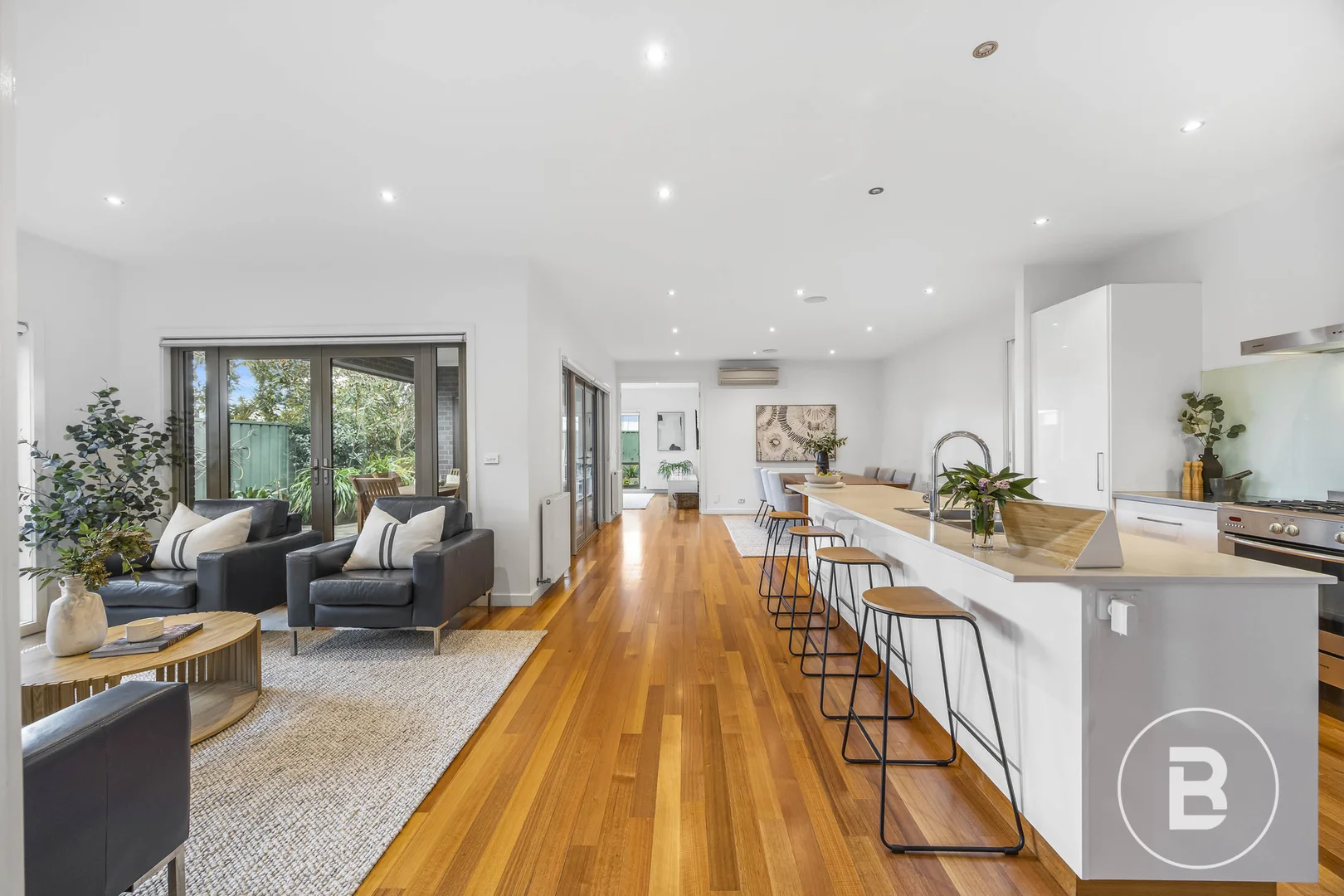 Additional image 8 of 42 Faversham Avenue, Lake Gardens VIC 3355