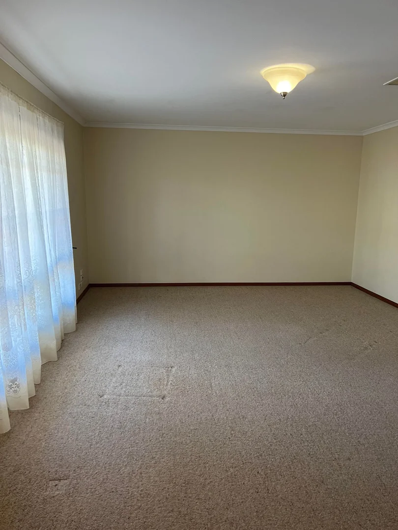 Additional image 6 of 15 Maireana Circuit, Roxby Downs SA 5725