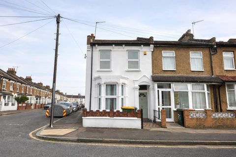 Evesham Road, London E15