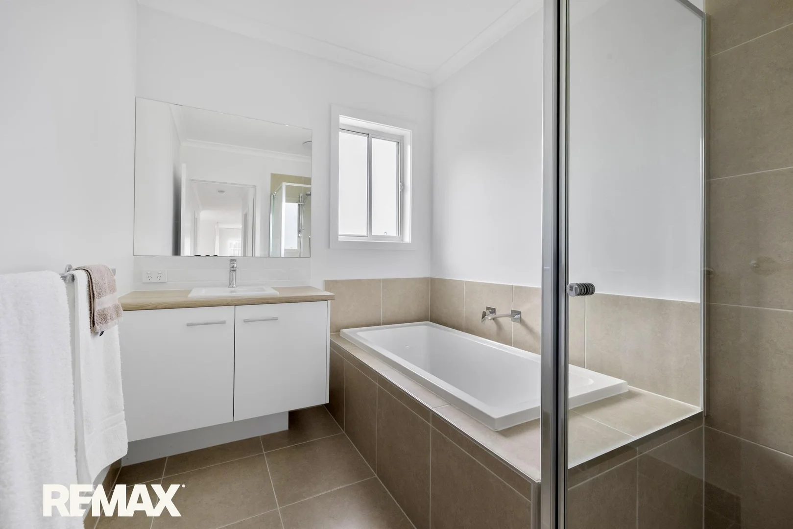 Additional image 13 of 16/122 Golf Links Road, Lakes Entrance VIC 3909