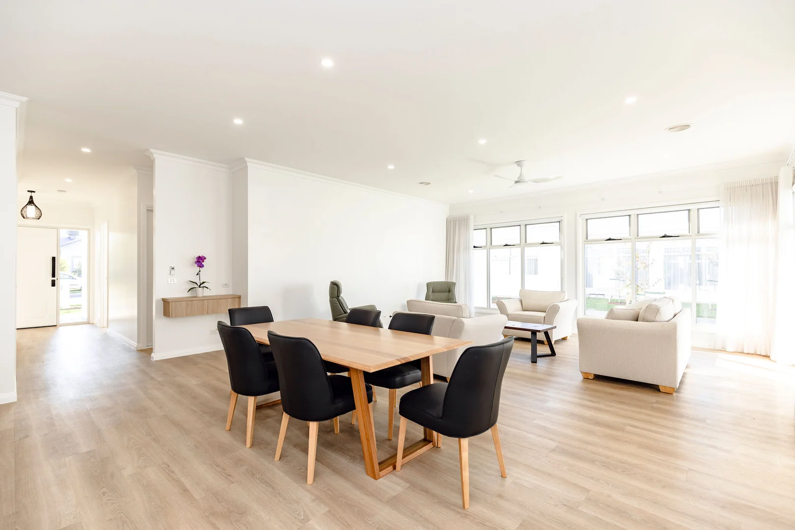 Additional image 9 of 2/13-15 Kimberley Avenue, Swan Hill VIC 3585