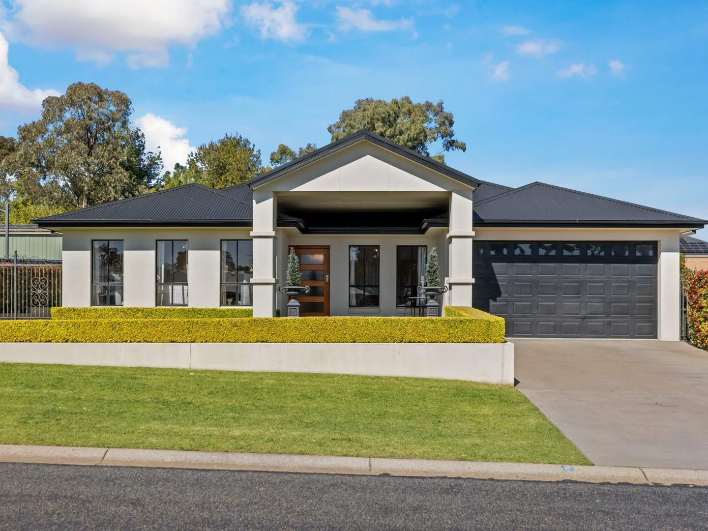 2 Jake Miller Place, Young NSW 2594