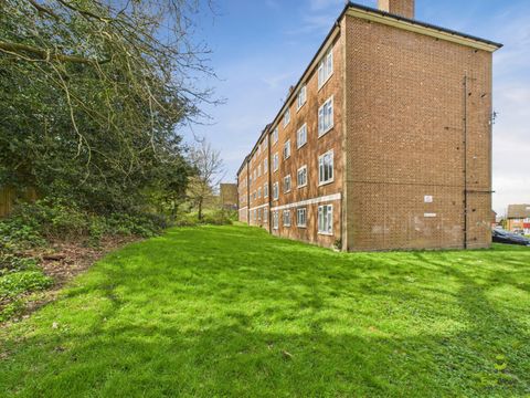 Commonwealth Way, London SE2