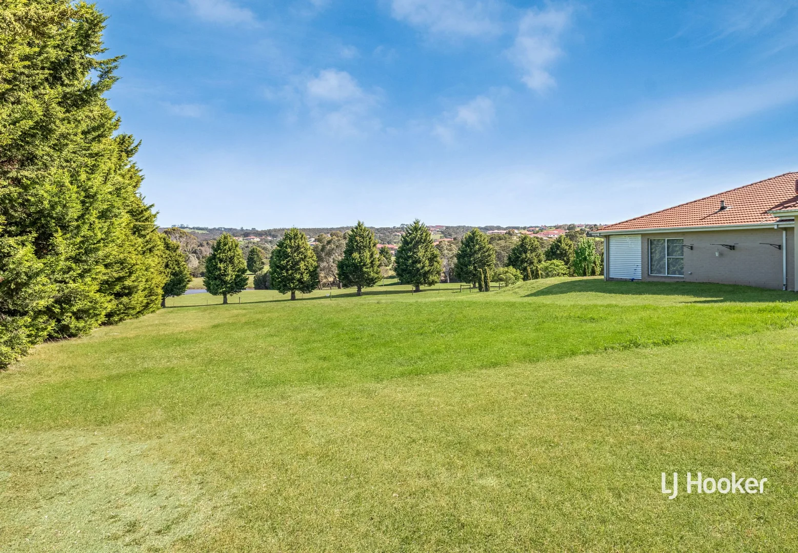 Additional image 2 of 259 Hidden Valley Boulevard, Hidden Valley VIC 3756