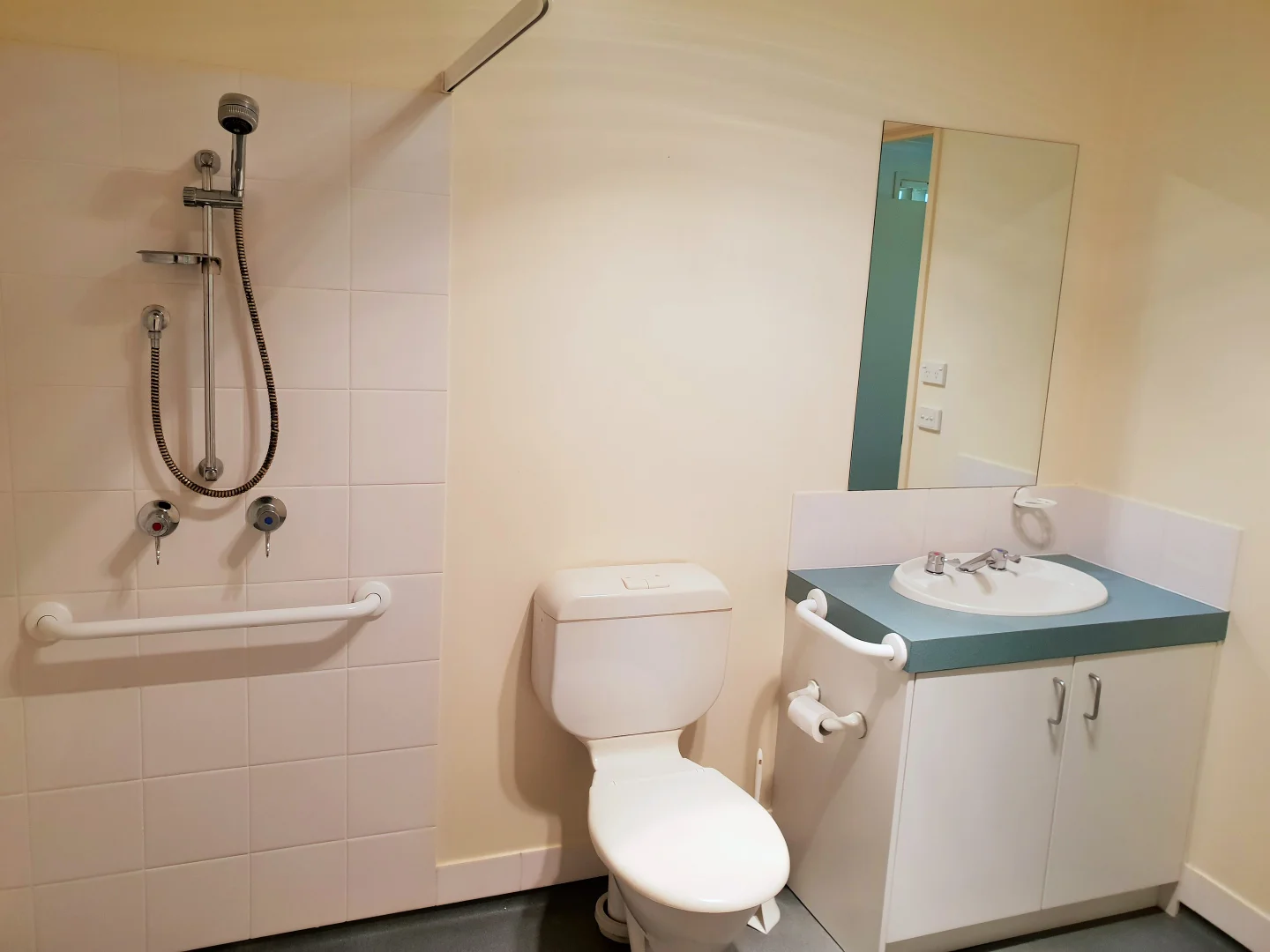 Additional image 6 of 22/7 Severin Court, Thurgoona NSW 2640