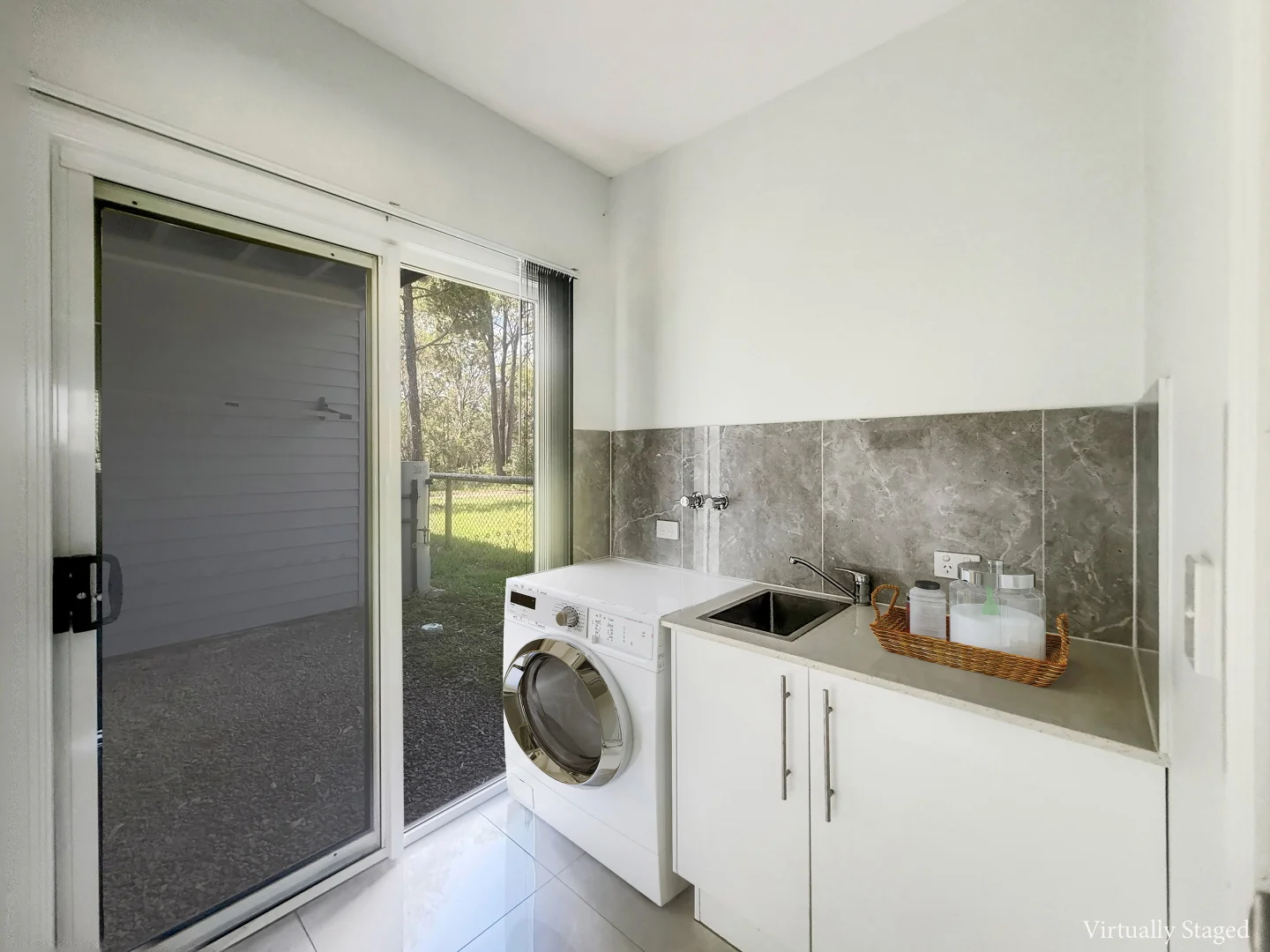 Additional image 27 of 17 High Central Road, Macleay Island QLD 4184