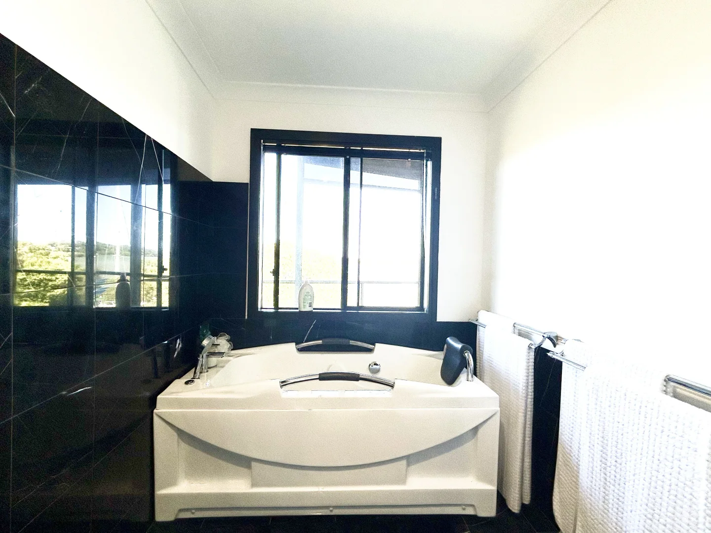 Additional image 13 of 136 Canaipa Point Dr, Russell Island QLD 4184