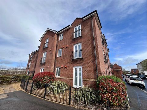 Annadale Place, 12 Warden Street M40