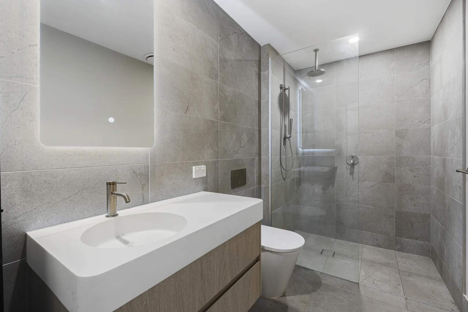 Additional image 9 of 1208/6 Sickle Avenue, Hope Island QLD 4212