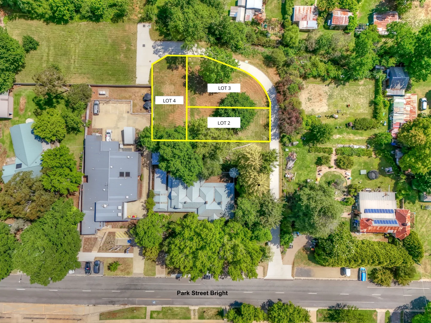 Additional image 2 of 2-4/11 Park Street, Bright VIC 3741