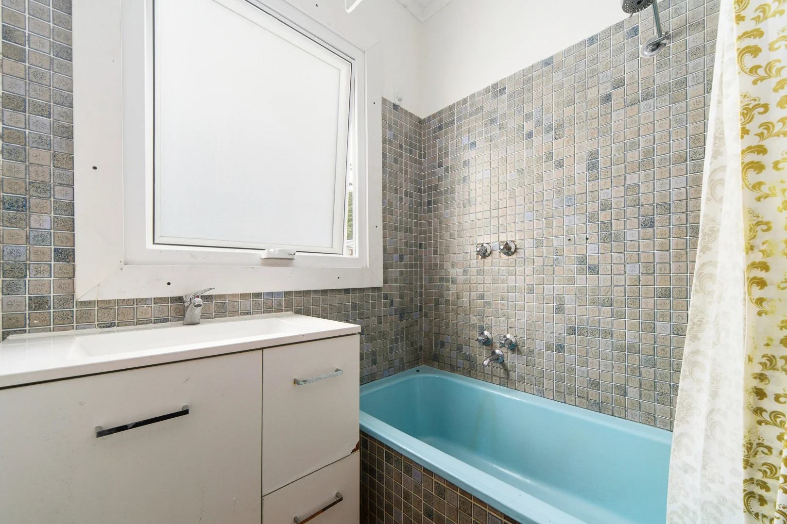 Additional image 12 of 5 - 7 Silvertop Street, Frankston North VIC 3200