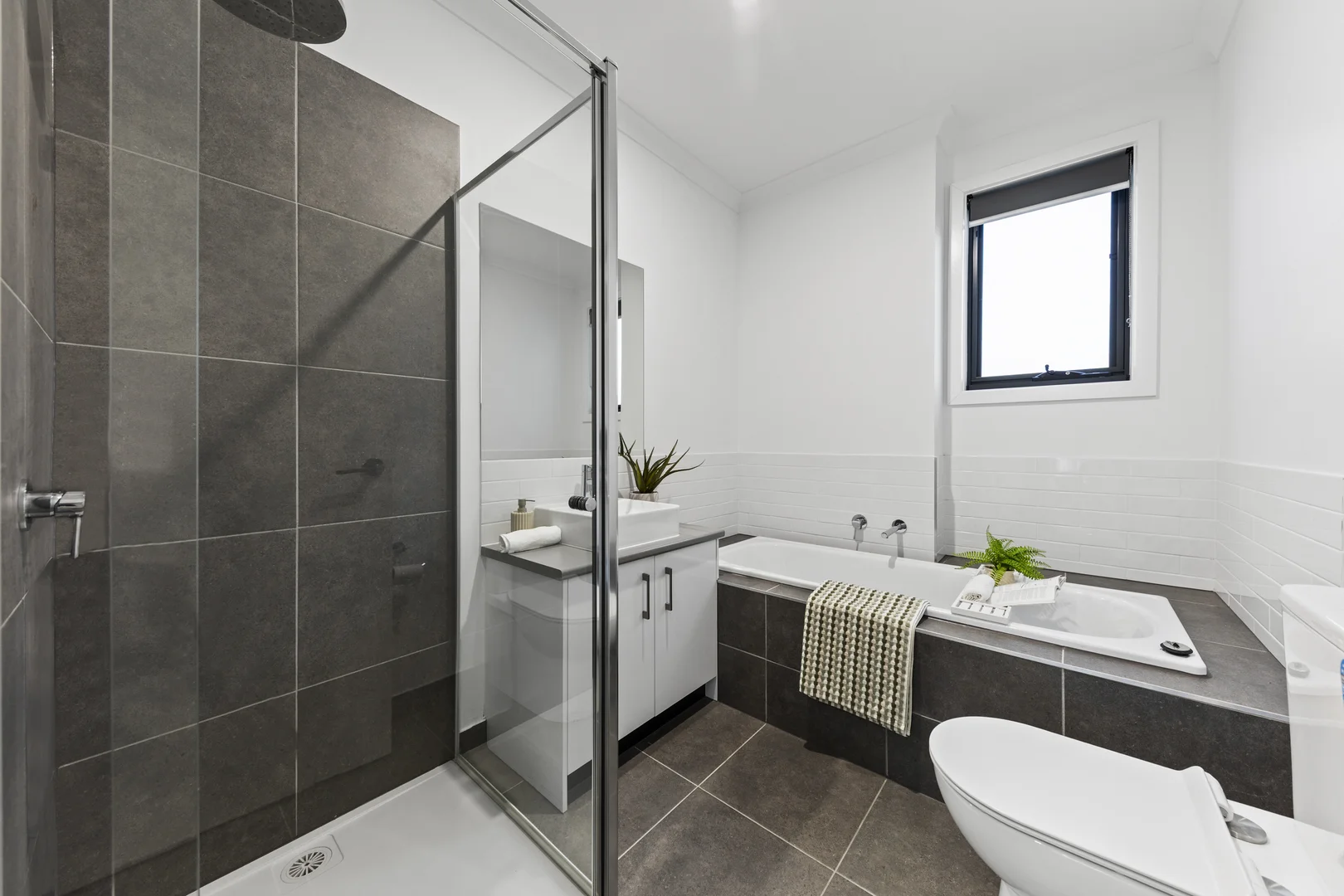 Additional image 16 of 9 Travertine Loop, Berwick VIC 3806