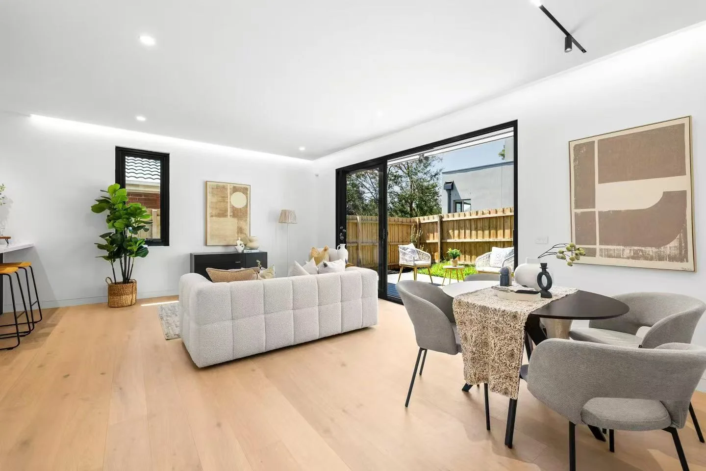 Additional image 5 of 3/116 Station Street, Burwood VIC 3125