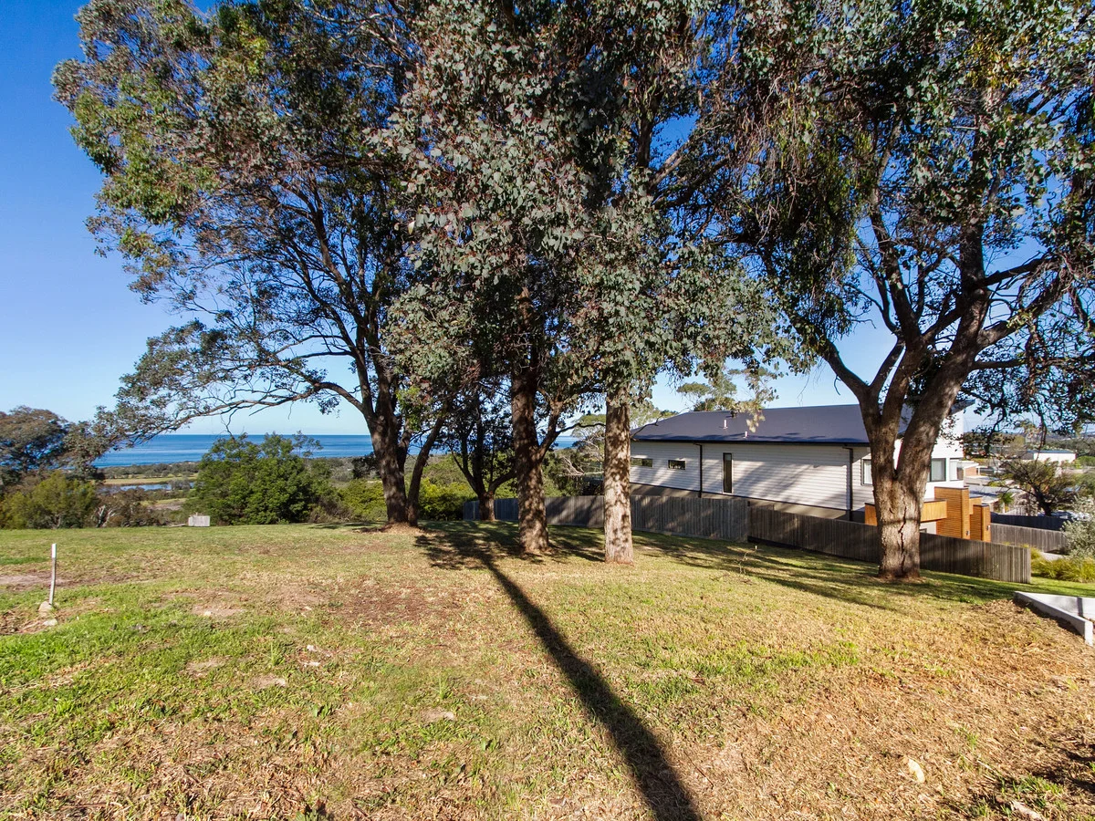 Additional image 5 of 10 Ocean View Parade, Lakes Entrance VIC 3909