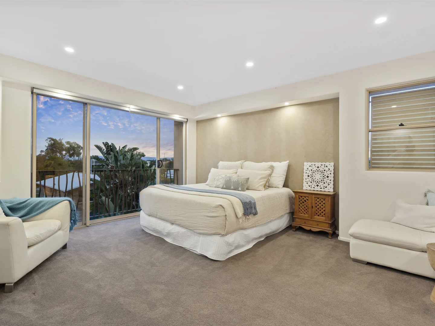 Additional image 21 of 2/42 Cronin Avenue, Main Beach QLD 4217