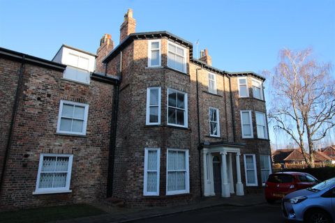 Fulford Road, Fulford Road YO10