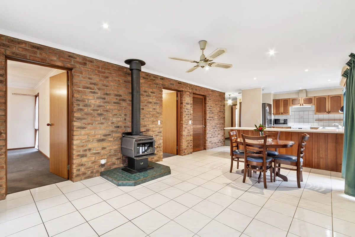 Additional image 15 of 12 Bronsdon Street, Lakes Entrance VIC 3909