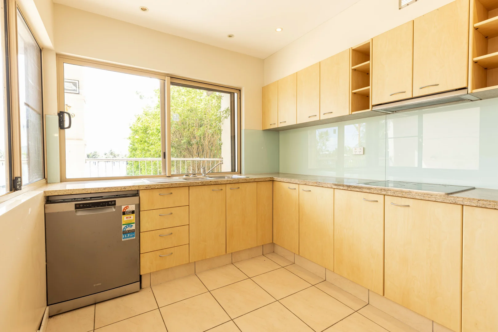 Additional image 12 of Unit 2/23 Poinciana Bvd, Cardwell QLD 4849