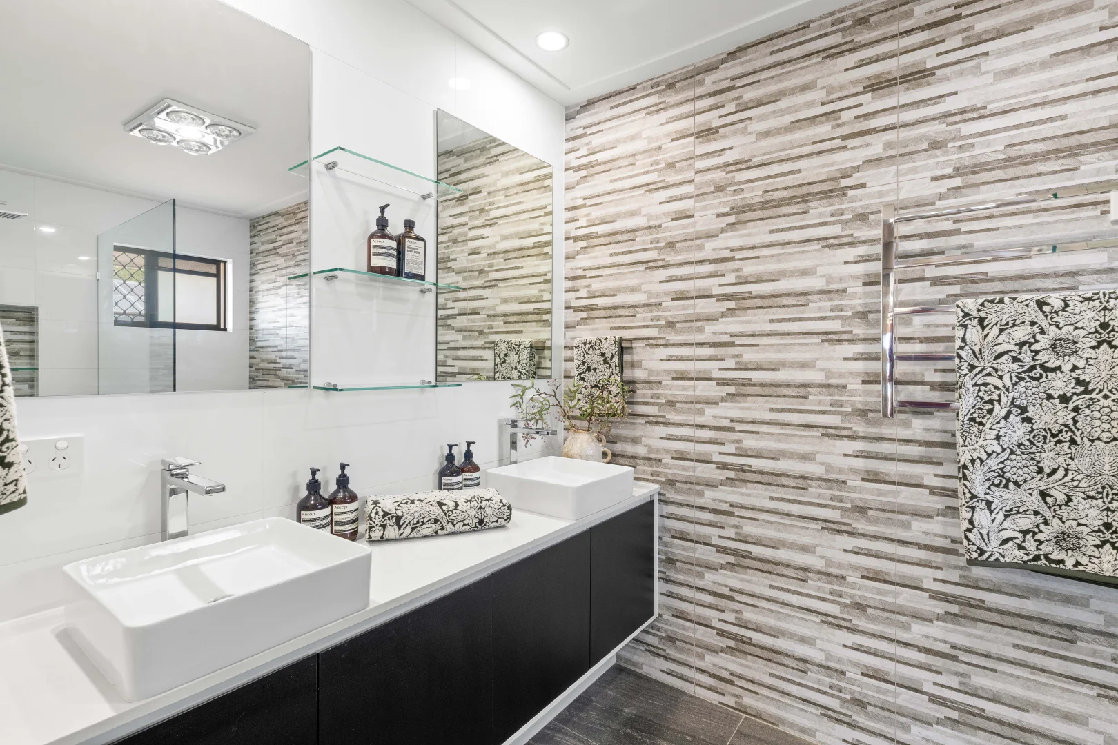 Additional image 14 of 110 Campbell Street, Sorrento QLD 4217