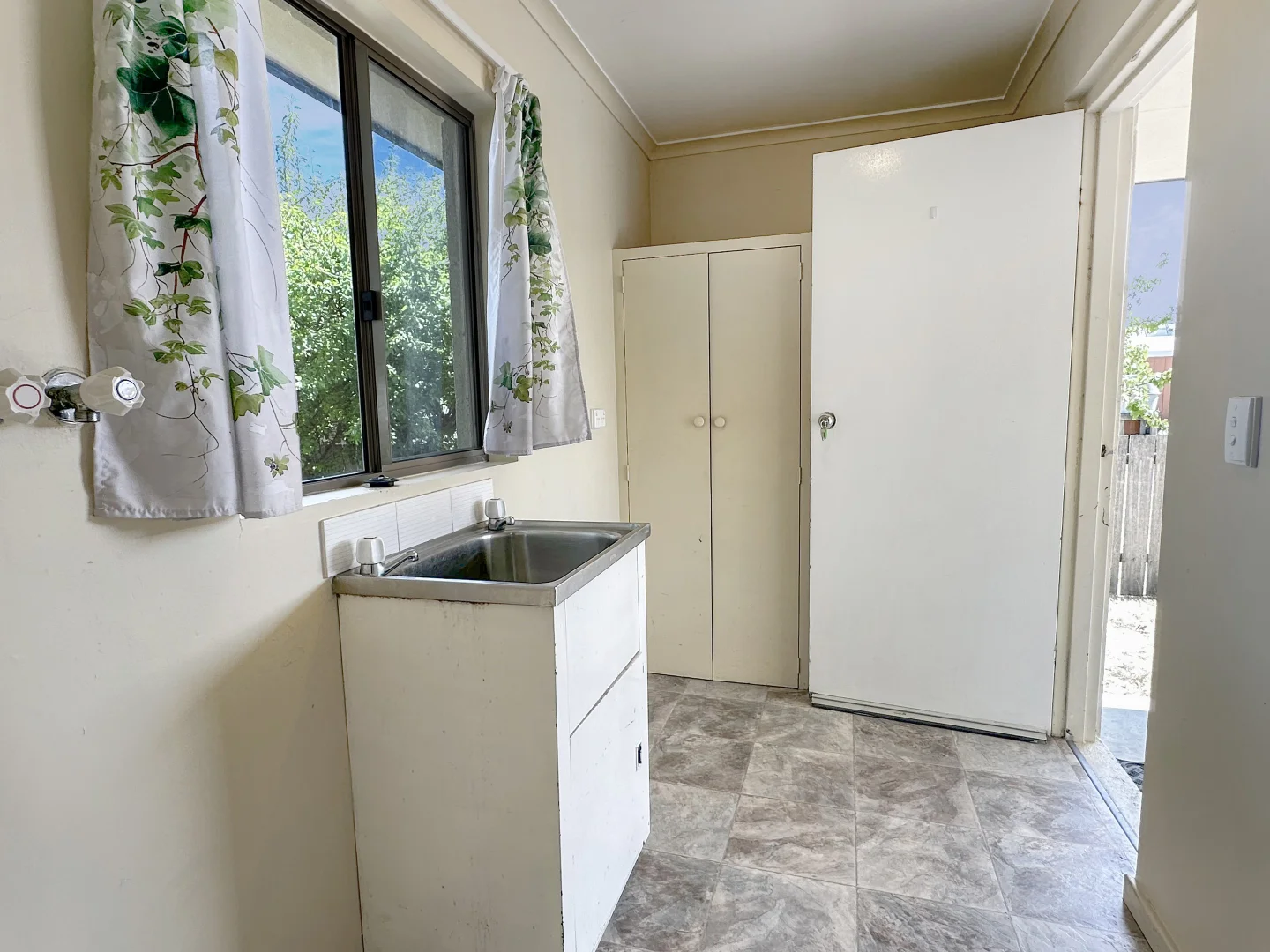 Additional image 12 of 1-2/21 Annie St, St Helens TAS 7216