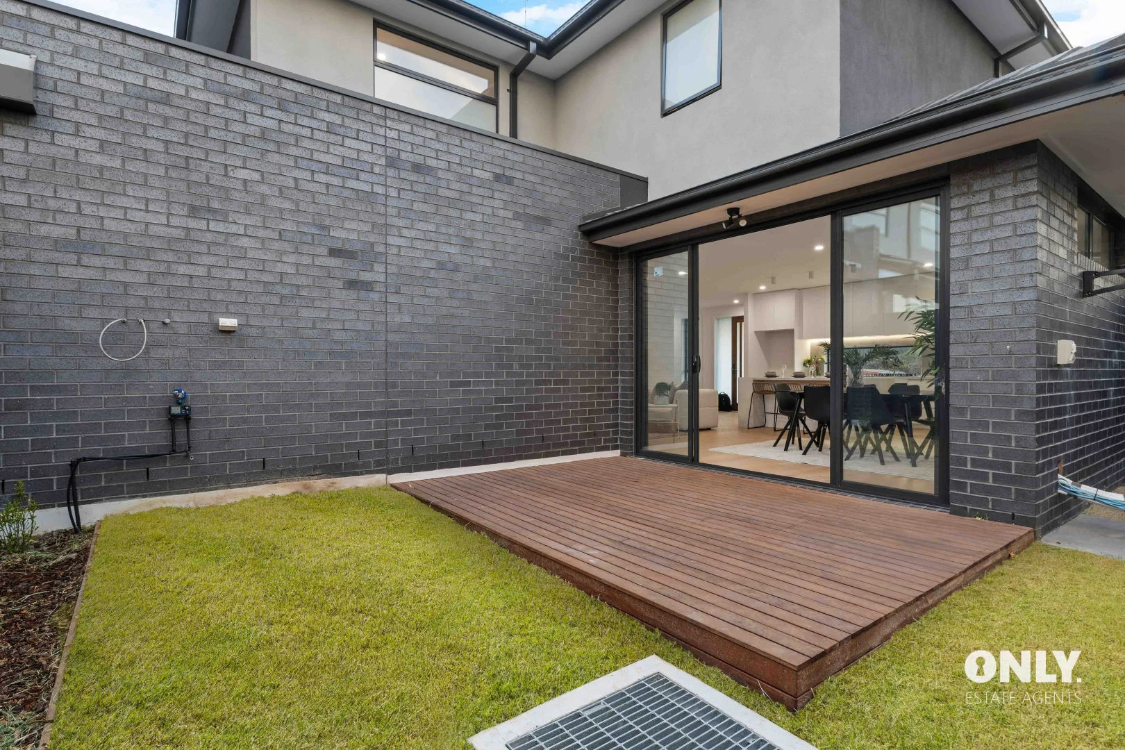 Additional image 17 of 4/13-17 Argus Crescent, Doncaster East VIC 3109