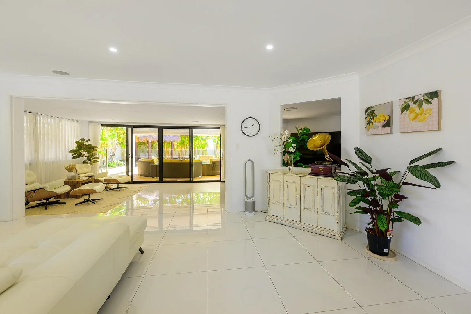 Additional image 11 of 12 Oxford Place, Arundel QLD 4214