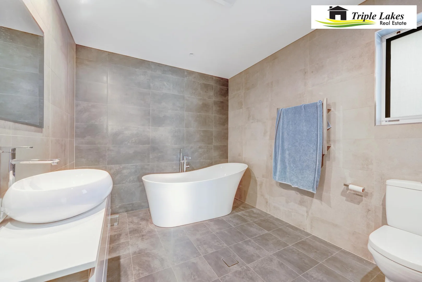 Additional image 45 of 12 Gordon Avenue, Summerland Point NSW 2259