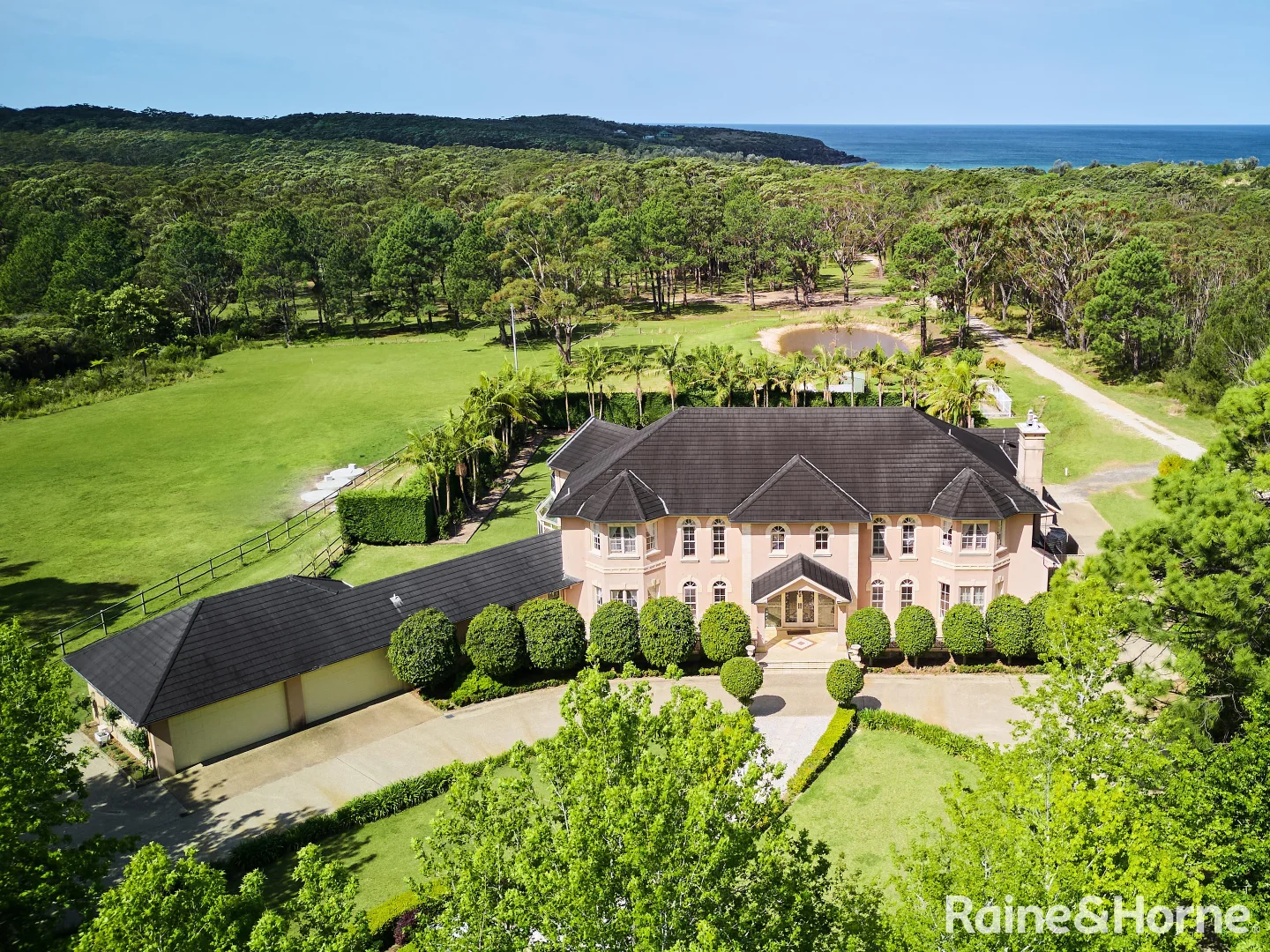 Additional image 2 of F279A Princes Highway 'Chateau Morrow', Burrill Lake NSW 2539