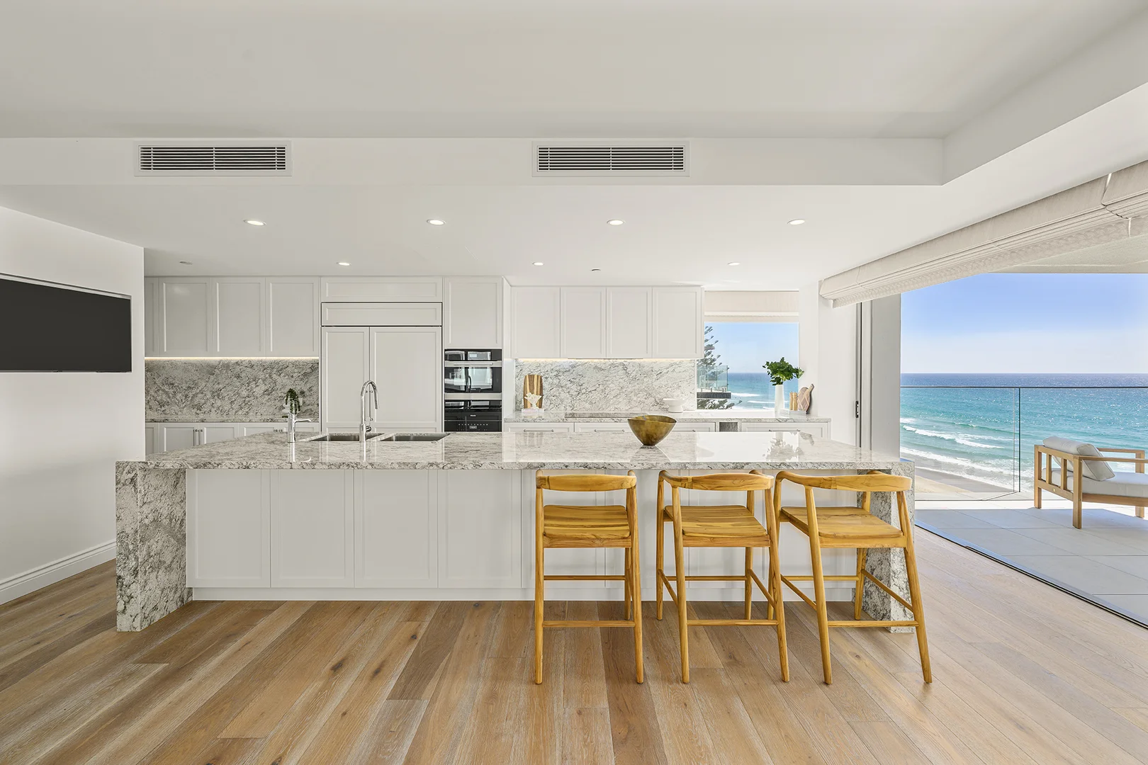 Additional image 6 of 701/468 The Esplanade, Palm Beach QLD 4221
