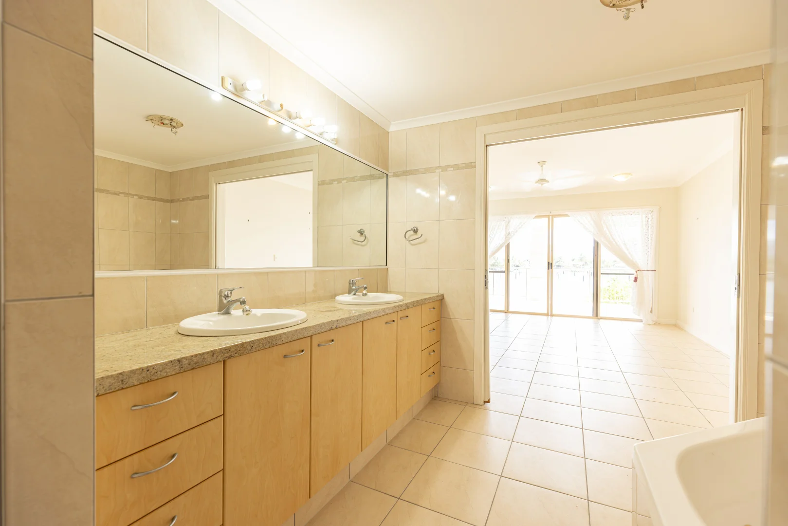 Additional image 26 of Unit 2/23 Poinciana Bvd, Cardwell QLD 4849