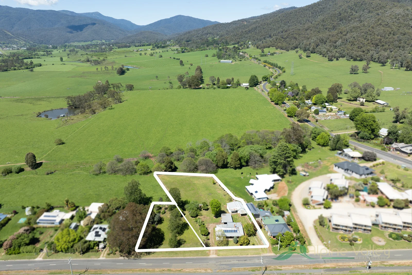 Additional image 28 of 18-20 Ryders Lane, Tawonga VIC 3697