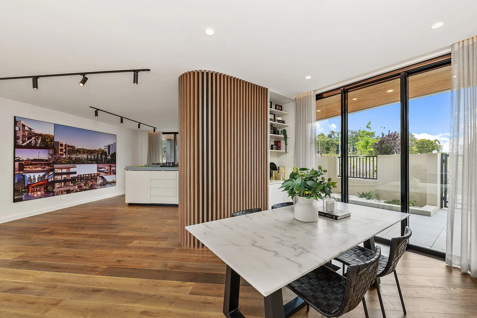 Additional image 3 of 27/7 State Circle, Forrest ACT 2603