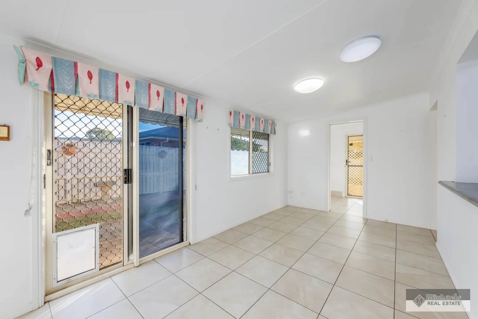 Additional image 18 of 2 Banks Street, Avoca QLD 4670