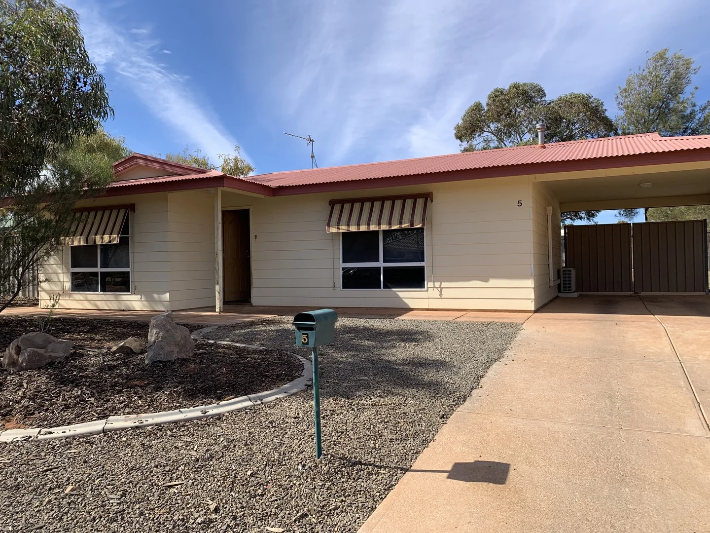 5 Muloorina St, Roxby Downs SA 5725