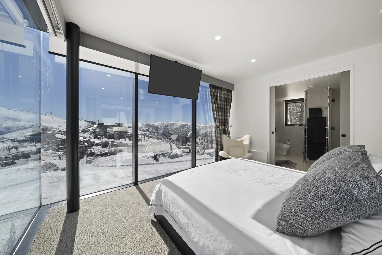Additional image 12 of 2 Valley View Court, Mount Hotham VIC 3741