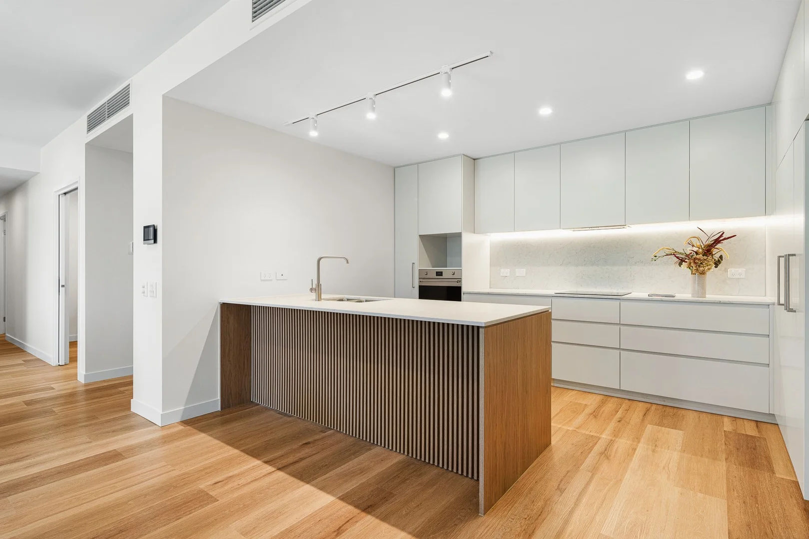 Additional image 2 of 325/135 Meiers Road, Indooroopilly QLD 4068