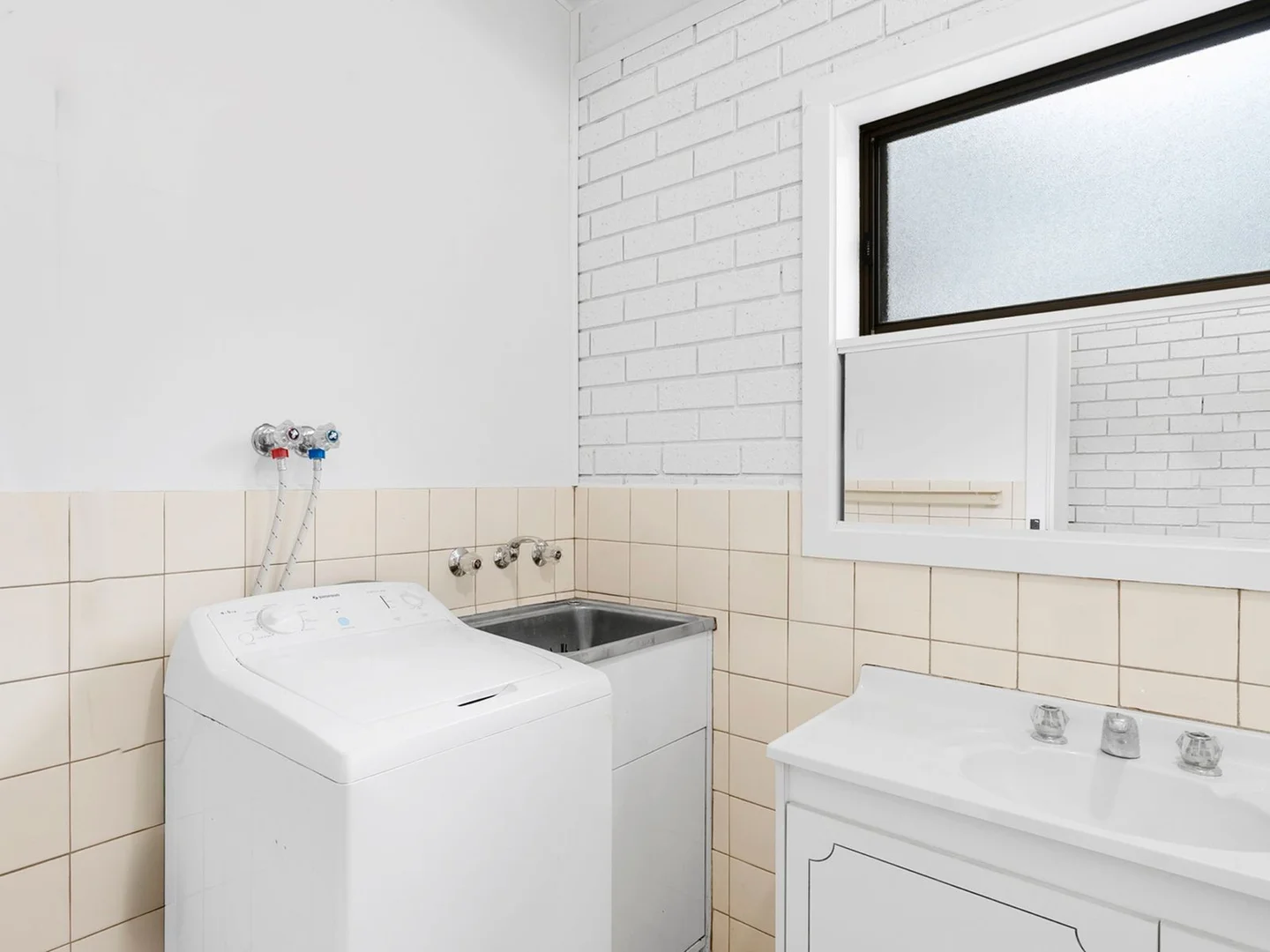 Additional image 10 of 8/7055 Great Alpine Road, Porepunkah VIC 3740