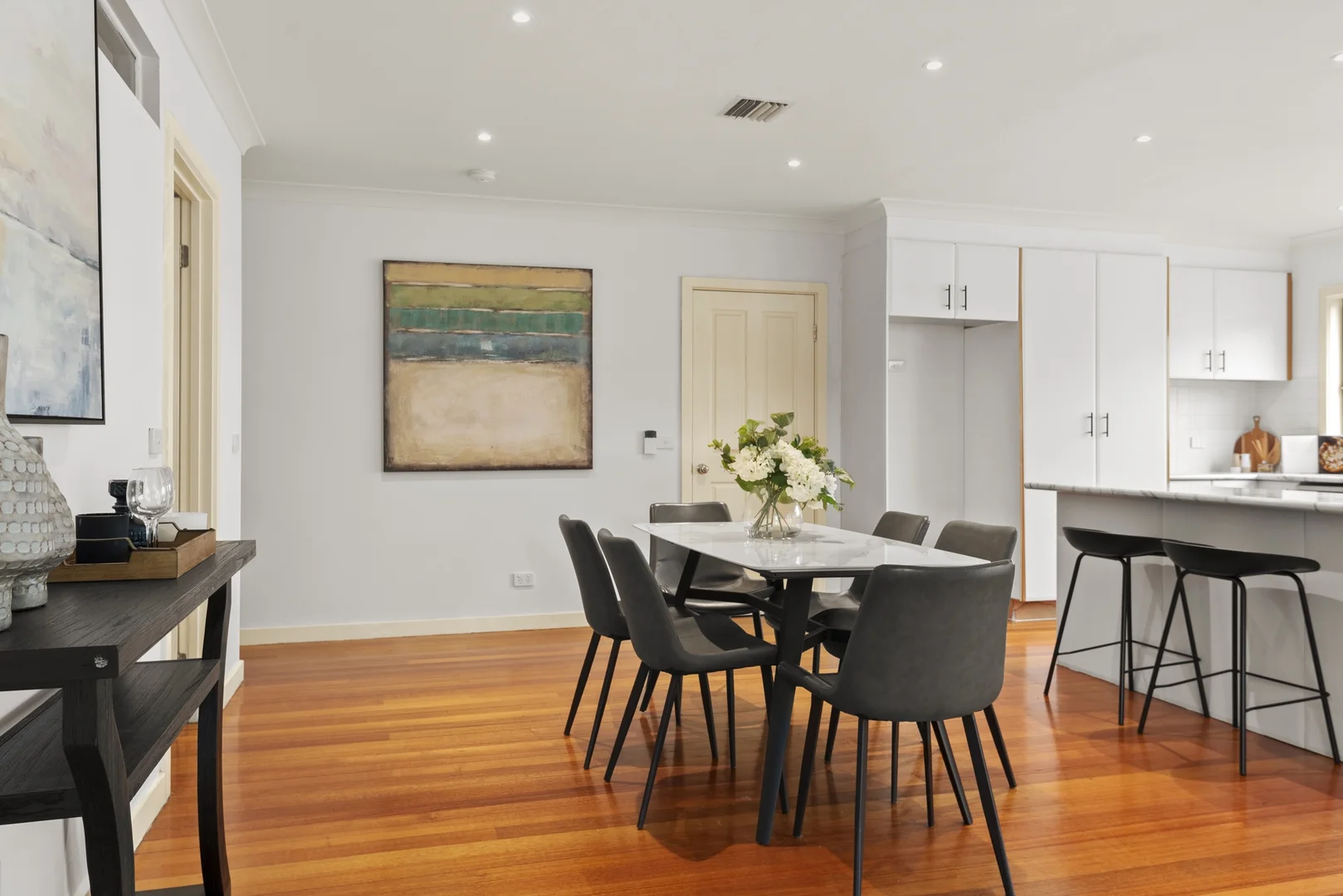 Additional image 3 of 1/421 Middleborough Road, Box Hill VIC 3128